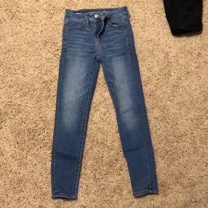 ⭐️SOLD⭐️AEO Hi Rise Jegging